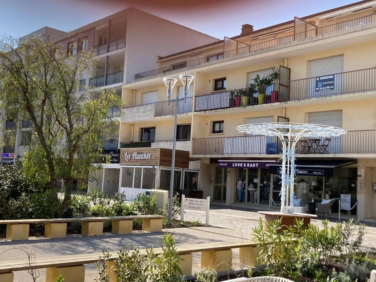Au Coeur De Cavalaire Sur Mer Apartment